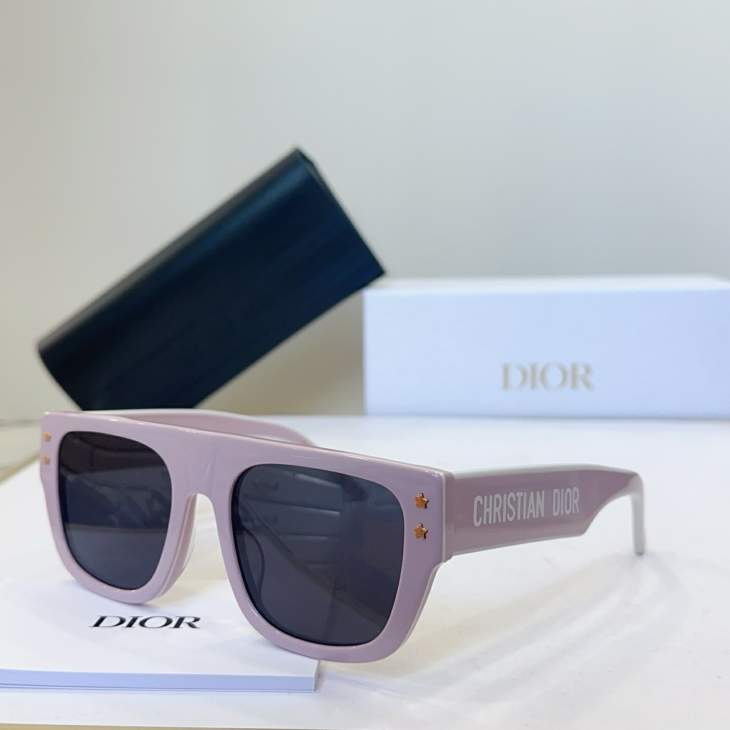Picture of Dior Sunglasses _SKUfw76034699fw